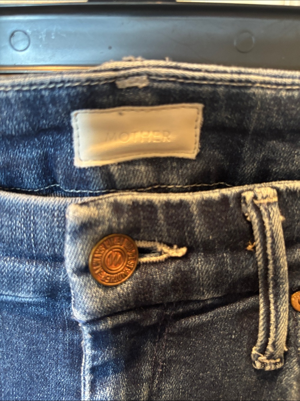 MOTHER Denim The Looker Mid-Rise Skinny Jeans in Groovin' - Size 28 - Picture 2 of 6